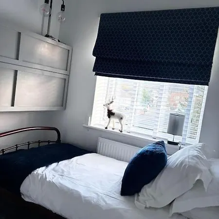 Town Centre 3 Bed House Parking Guisborough